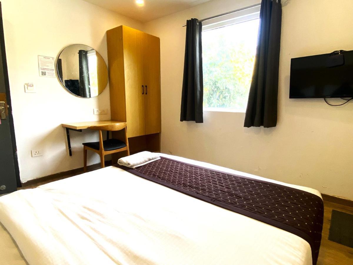 ניו דלהי Qotel Hotel Ip Residency East Delhi Preet Vihar מראה חיצוני תמונה