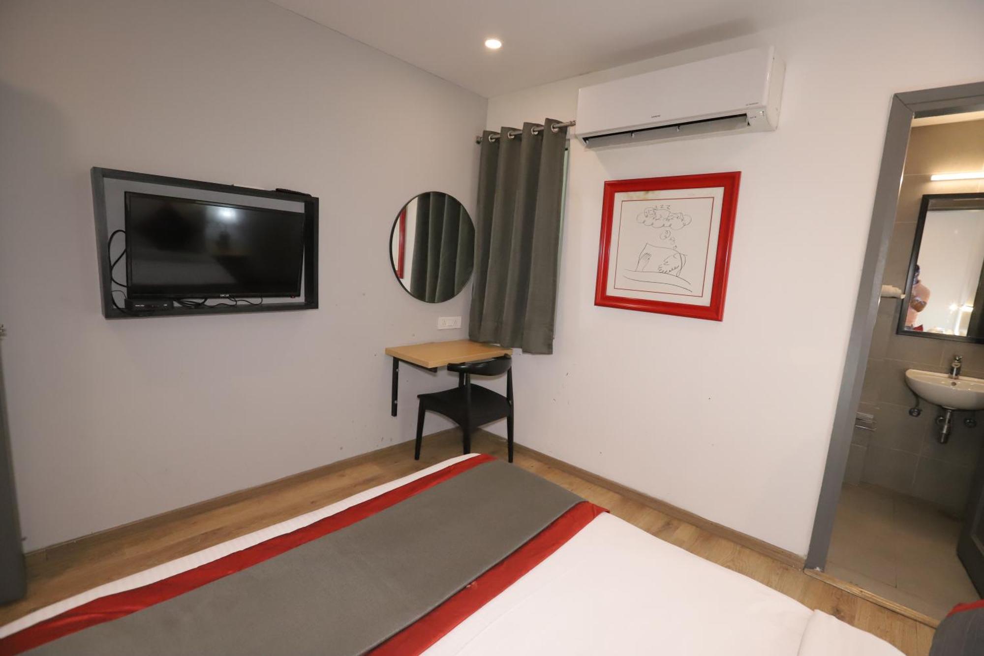 ניו דלהי Qotel Hotel Ip Residency East Delhi Preet Vihar מראה חיצוני תמונה