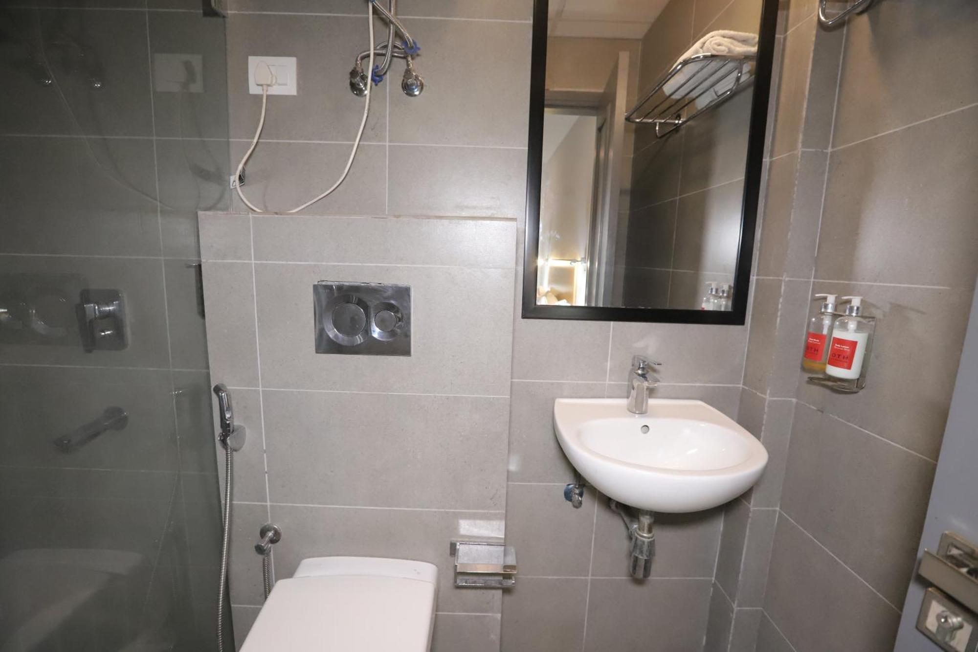 ניו דלהי Qotel Hotel Ip Residency East Delhi Preet Vihar מראה חיצוני תמונה
